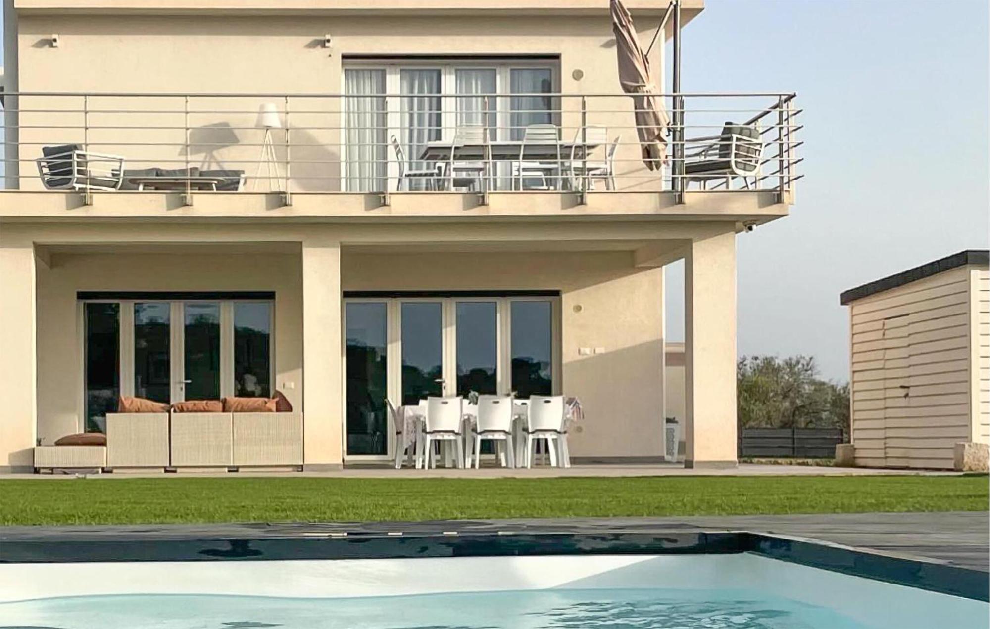 Pet Friendly In With House Sea View *